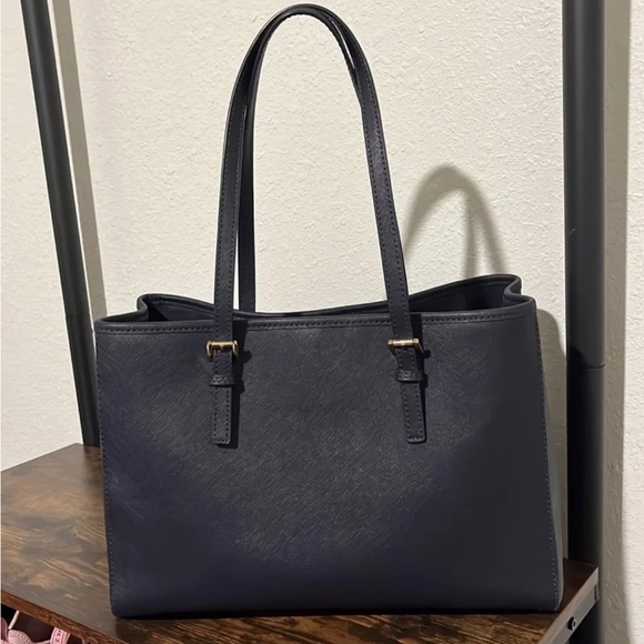 Michael Kors Jet Set East West Medium Tote Purse in Navy Admiral - Picture 2 of 10